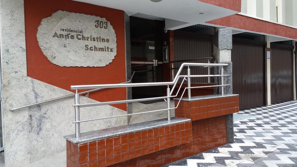 2 Quartos A 200Mts Praia Central, Garagem, Churrasqueira, Wi-Fi 90 Mbps, Pet Friendly Balneario Camboriu Exterior foto